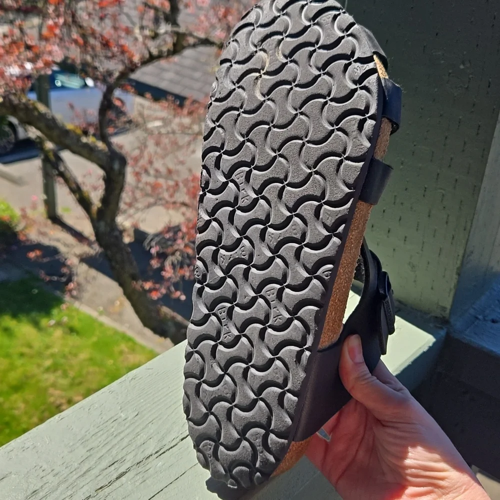 Birkenstock Pisa Left Sandal ONLY For Sale Black Leather US 10-10.5 Comfort Shoe